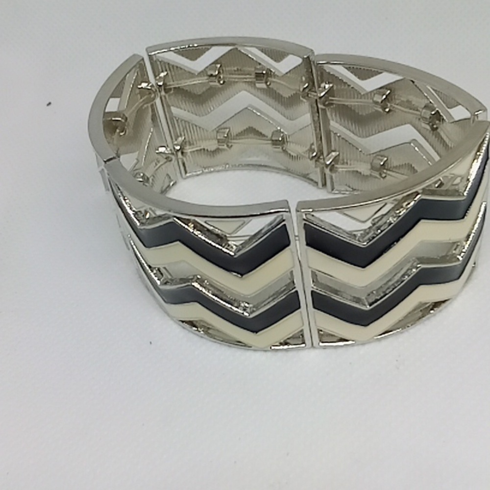 Stretchable Bracelet